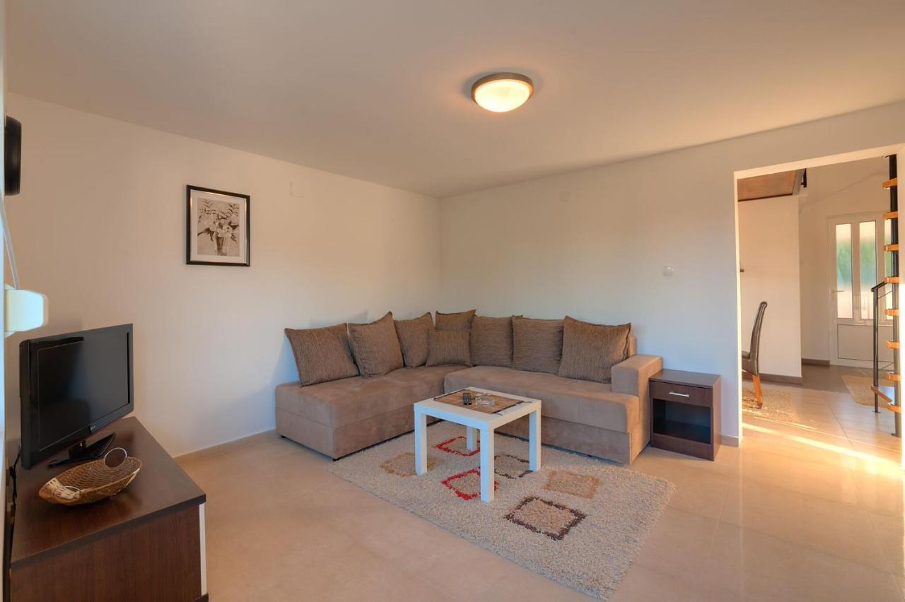 Apartments Pean Tivat Eksteriør billede