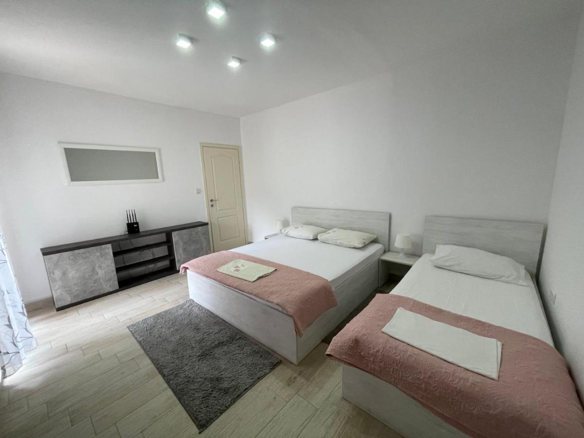 Apartments Pean Tivat Eksteriør billede