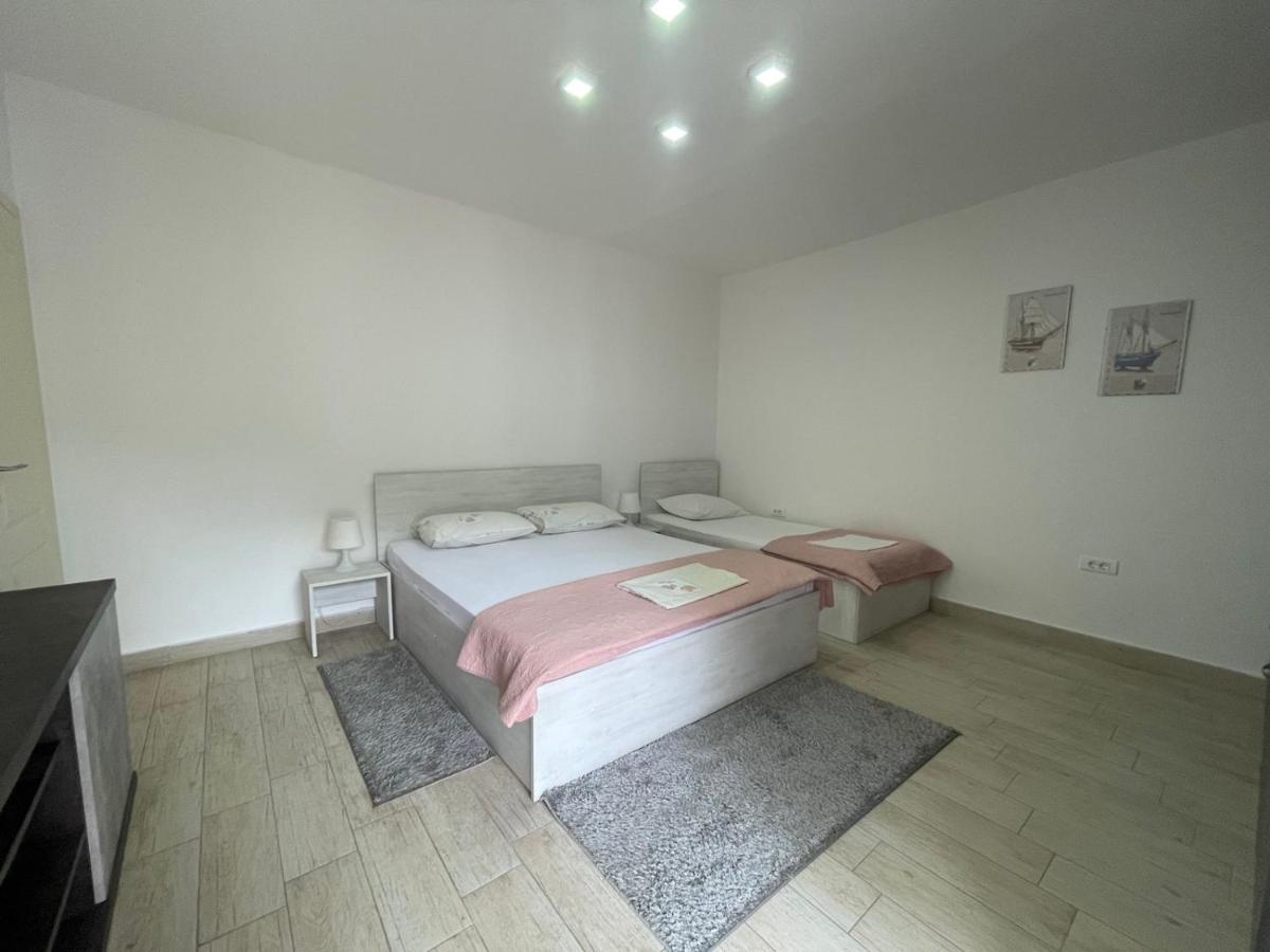 Apartments Pean Tivat Eksteriør billede