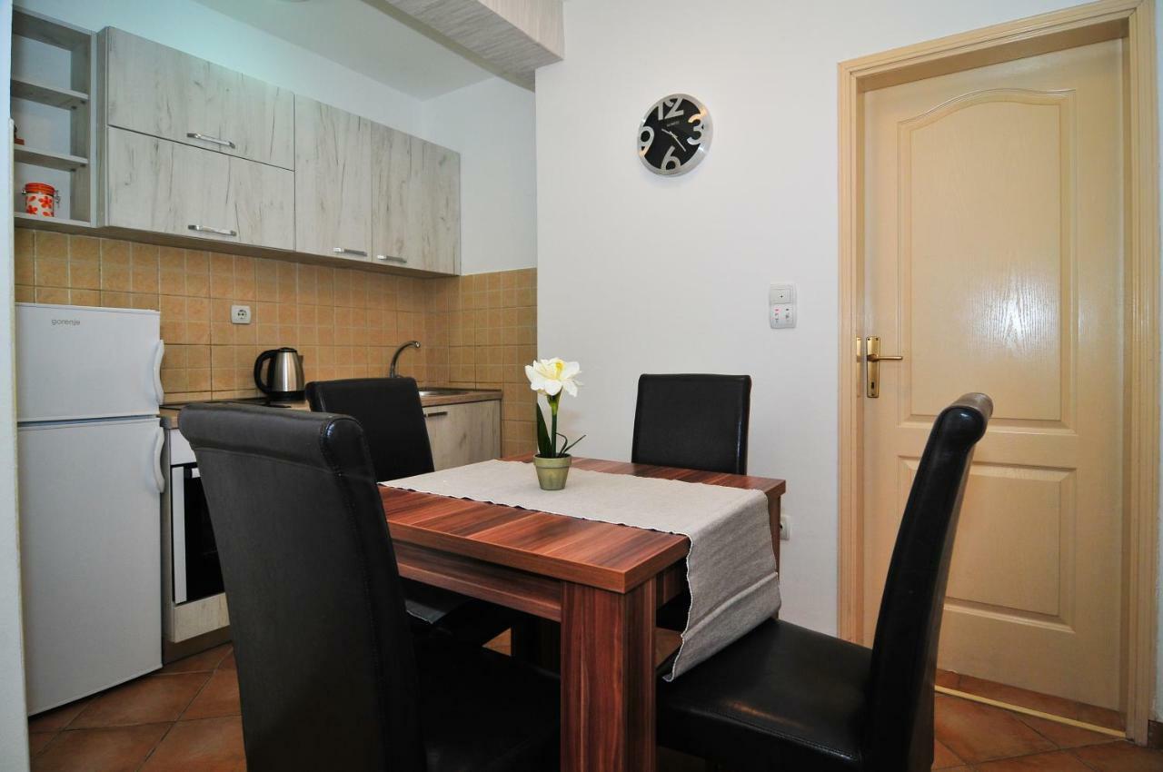 Apartments Pean Tivat Eksteriør billede