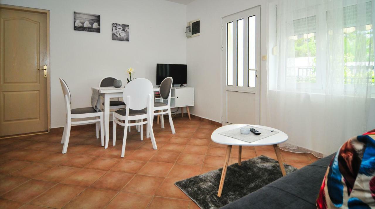 Apartments Pean Tivat Eksteriør billede