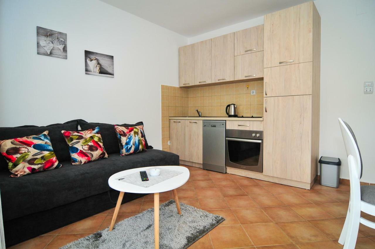Apartments Pean Tivat Eksteriør billede